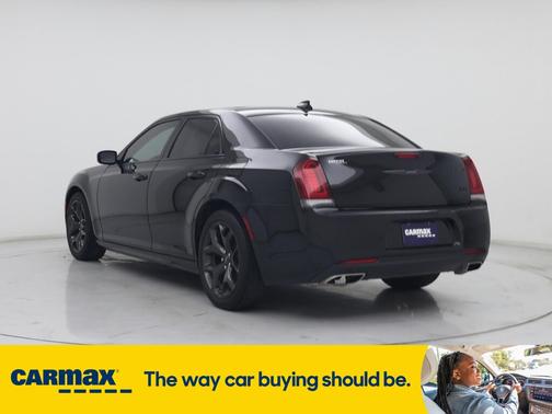 2023 Chrysler 300 Touring L
