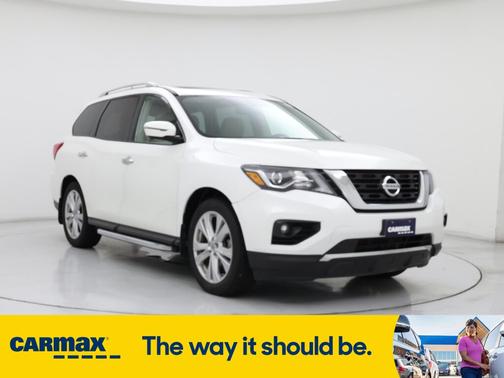 2018 Nissan Pathfinder SL