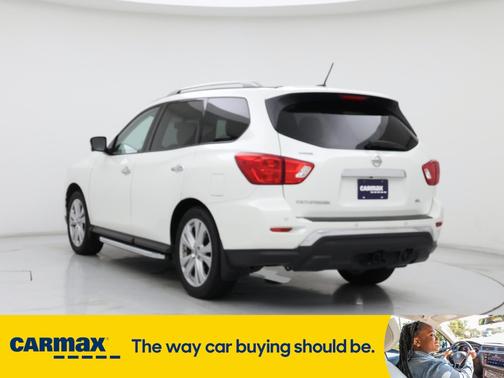 2018 Nissan Pathfinder SL