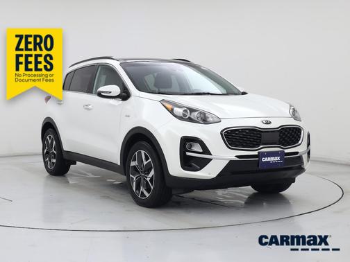 White 2022 Kia Sportage EX