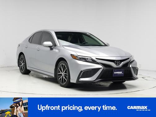 Silver 2024 Toyota Camry SE