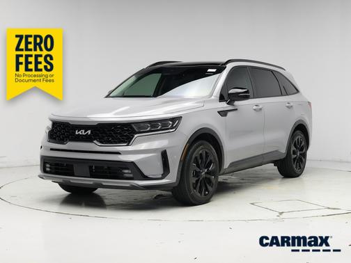 Gray 2023 Kia Sorento SX