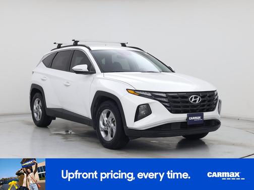 White 2023 Hyundai TUCSON SEL