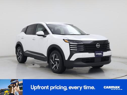 White 2025 Nissan Kicks SV