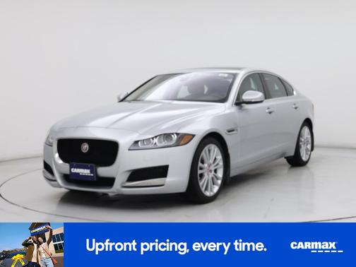2017 Jaguar XF Prestige