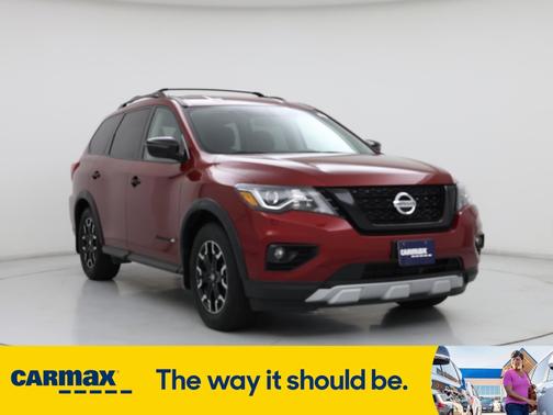 2019 Nissan Pathfinder SV