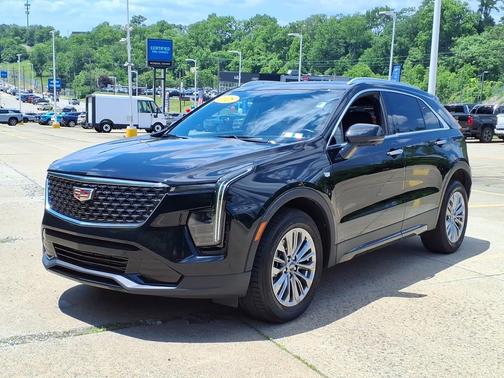 2025 Cadillac XT4 AWD 4dr Premium Luxury