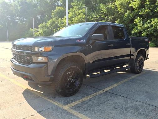 Northsky Blue Metallic 2020 Chevrolet Silverado 1500 4WD Crew Cab 147" Custom Trail Boss