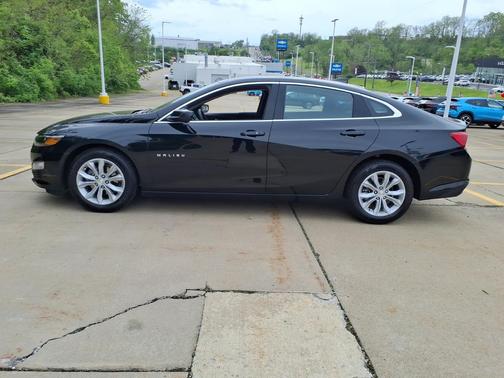 Mosaic Black Metallic 2024 Chevrolet Malibu 4dr Sdn 1LT