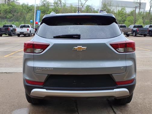 Sterling Gray Metallic 2025 Chevrolet Trailblazer AWD 4dr LT