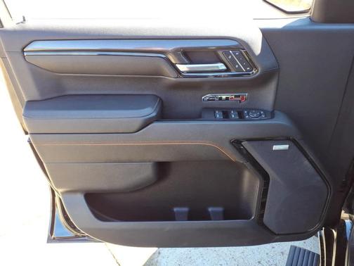 Onyx Black 2023 GMC Sierra 1500 AT4