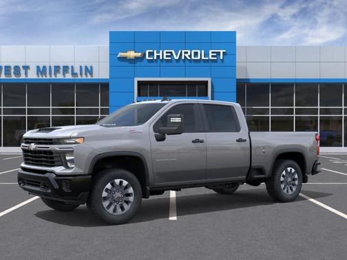 Sterling Gray Metallic 2026 Chevrolet Silverado 2500 Custom