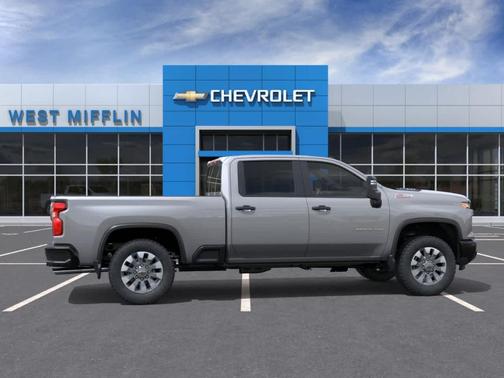 Sterling Gray Metallic 2026 Chevrolet Silverado 2500 Custom