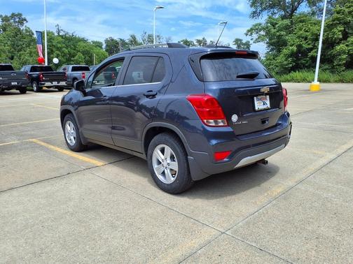 Storm Blue Metallic 2019 Chevrolet Trax AWD 4dr LT