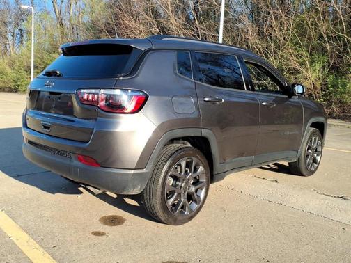 Granite Crystal Clearcoat Metallic 2021 Jeep Compass 80th Special Edition