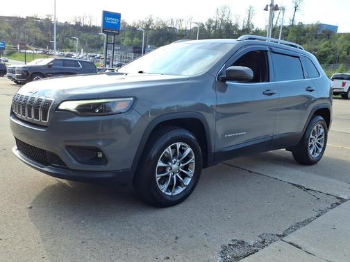 Sting-Gray Clearcoat 2019 Jeep Cherokee Latitude Plus 4x4