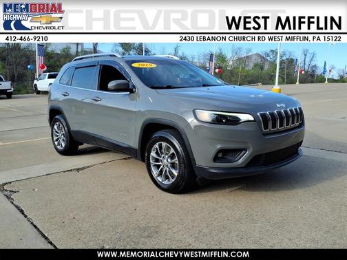 Sting-Gray Clearcoat 2019 Jeep Cherokee Latitude Plus 4x4