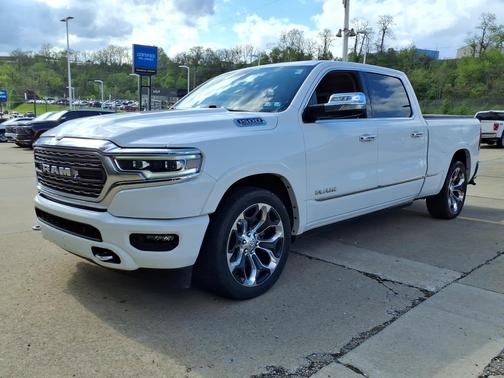 Bright White Clearcoat 2021 RAM 1500 Limited 4x4 Crew Cab 6'4" Box