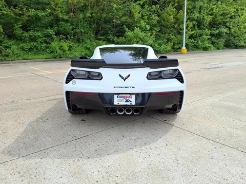 Arctic White 2016 Chevrolet Corvette 2dr Z06 Cpe w/1LZ