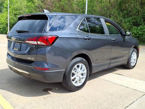Iron Gray Metallic 2023 Chevrolet Equinox AWD 4dr LT w/1LT