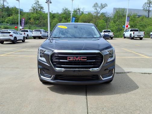 2024 GMC Terrain FWD 4dr SLE
