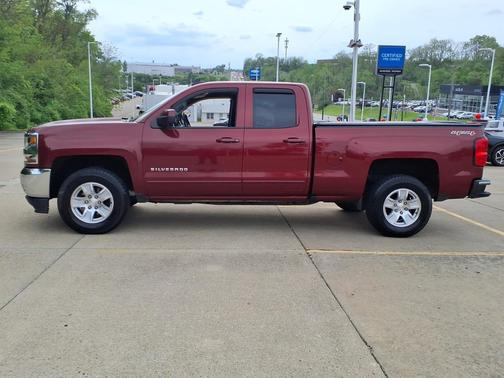 Siren Red Tintcoat 2017 Chevrolet Silverado 1500 4WD Double Cab 143.5" LT w/1LT