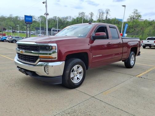 Siren Red Tintcoat 2017 Chevrolet Silverado 1500 4WD Double Cab 143.5" LT w/1LT