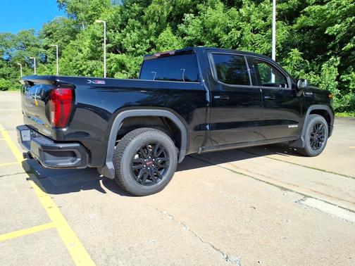 Onyx Black 2023 GMC Sierra 1500 4WD Crew Cab 147" Elevation w/3SB