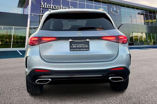 Silver Metallic 2026 Mercedes-Benz GLC 300 4MATIC