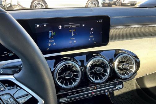 2025 Mercedes-Benz CLA 250 4MATIC