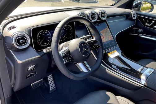 2025 Mercedes-Benz GLC 300 4MATIC