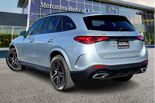 2025 Mercedes-Benz GLC 300 4MATIC