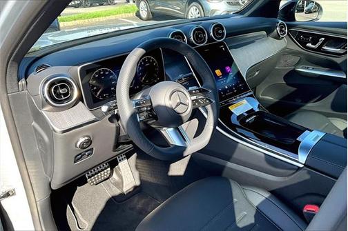 2025 Mercedes-Benz GLC 300 4MATIC