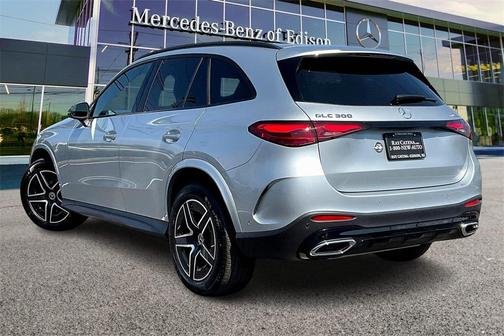 2025 Mercedes-Benz GLC 300 4MATIC