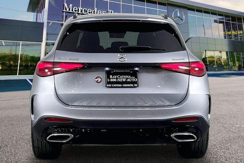 Cirrus Silver Metallic 2026 Mercedes-Benz GLC 300 4MATIC