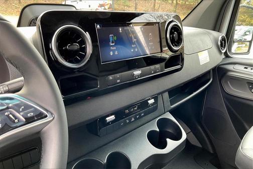 2026 Mercedes-Benz Sprinter 2500 Cargo 144 WB