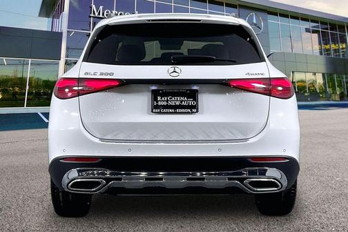 Polar White 2026 Mercedes-Benz GLC 300 4MATIC