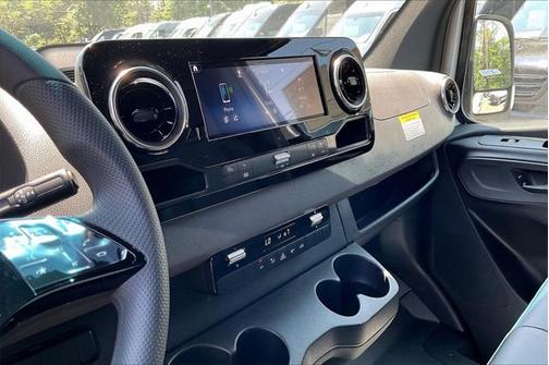 2025 Mercedes-Benz Sprinter 2500 High Roof