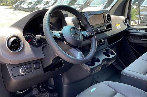 2025 Mercedes-Benz Sprinter 2500 High Roof