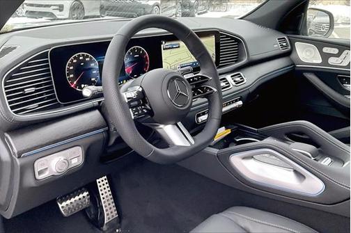 2025 Mercedes-Benz GLS 450 4MATIC