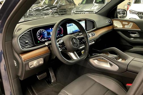 2025 Mercedes-Benz GLS 450 4MATIC