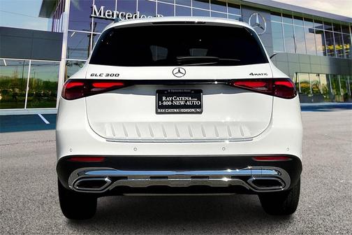 2026 Mercedes-Benz GLC 300 4MATIC