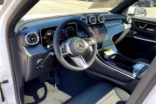 2026 Mercedes-Benz GLC 300 4MATIC