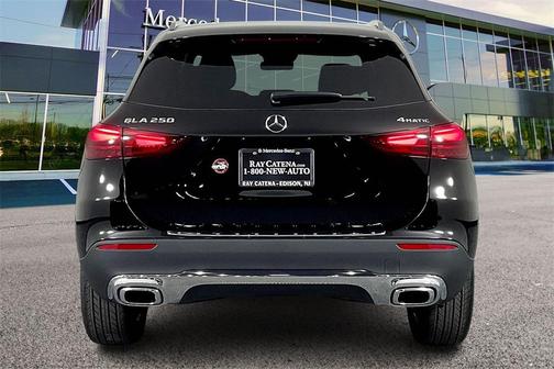 2026 Mercedes-Benz GLA 250 4MATIC