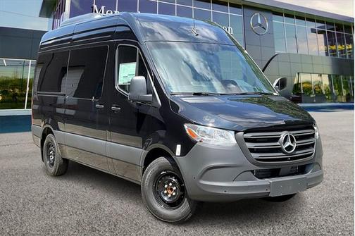 2025 Mercedes-Benz Sprinter 2500 Standard Roof