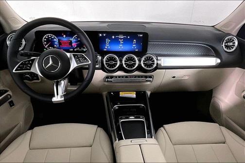 Polar White 2026 Mercedes-Benz GLB 250 4MATIC
