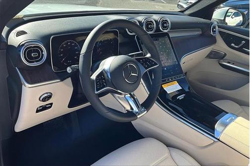 2025 Mercedes-Benz GLC 300 4MATIC