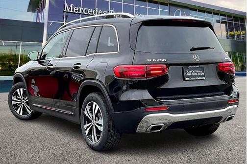 2025 Mercedes-Benz GLB 250 4MATIC