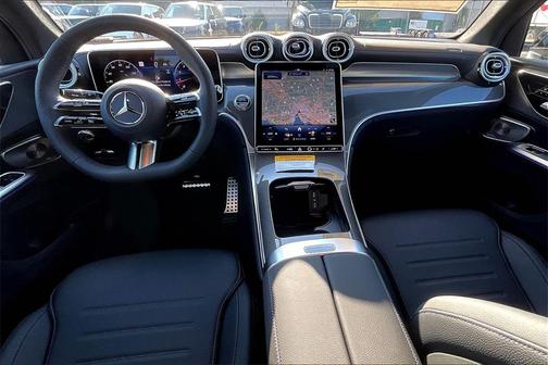 2026 Mercedes-Benz GLC 300 4MATIC