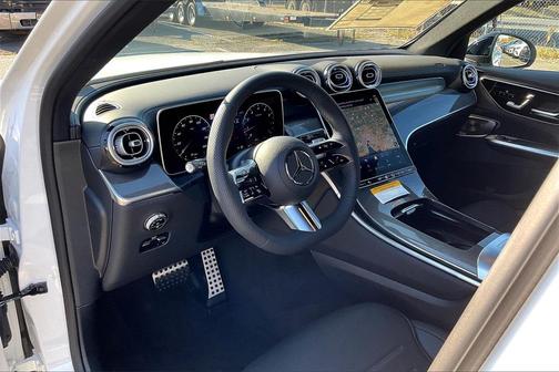 2026 Mercedes-Benz GLC 300 4MATIC